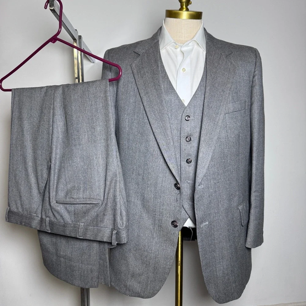Etienne Caron 3 Piece Suit Mens 42R 39x28 Gray‎ Pinstripe Wool Vintage Formal